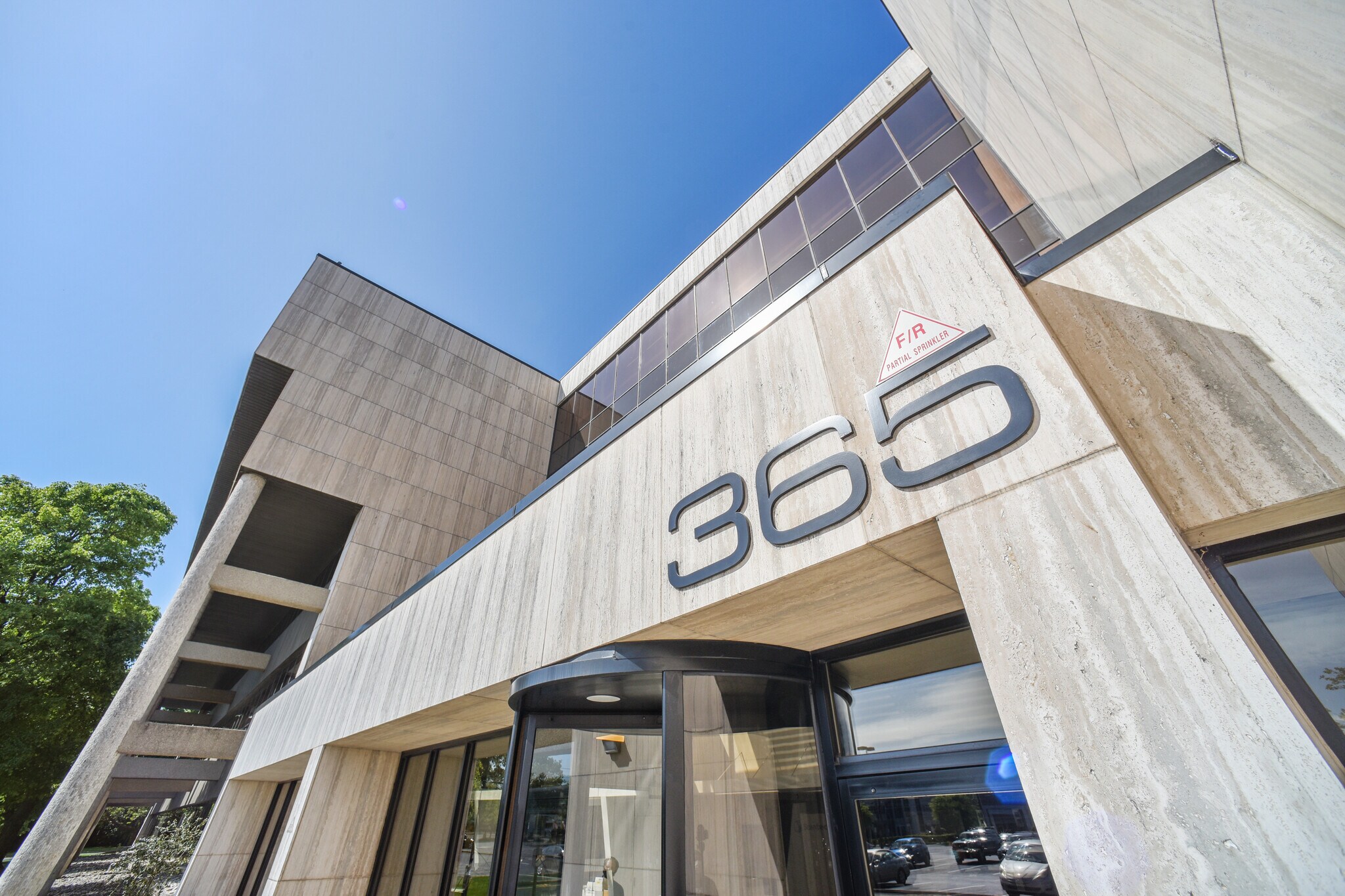 365 West Passaic St, Rochelle Park, NJ